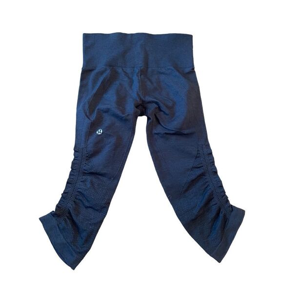 Lululemon Flow Cropped Leggings - Picture 3 of 5